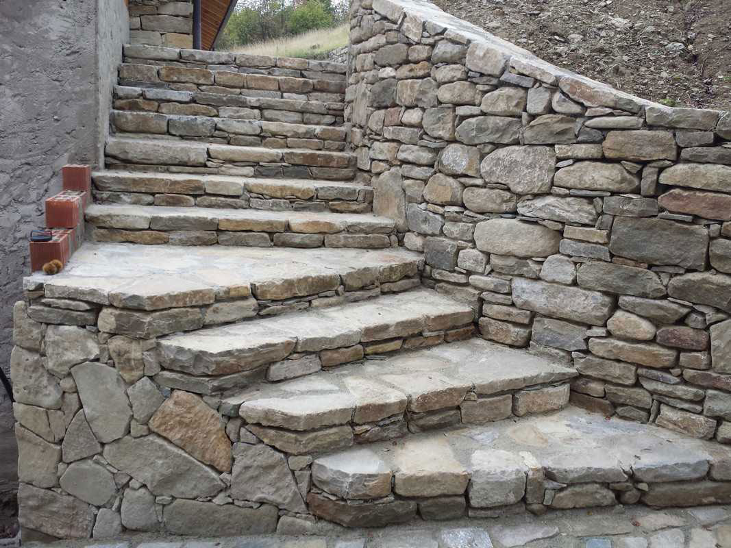Rivestimento scala esterna gio.va.ni costruzioni Scala Esterna idee